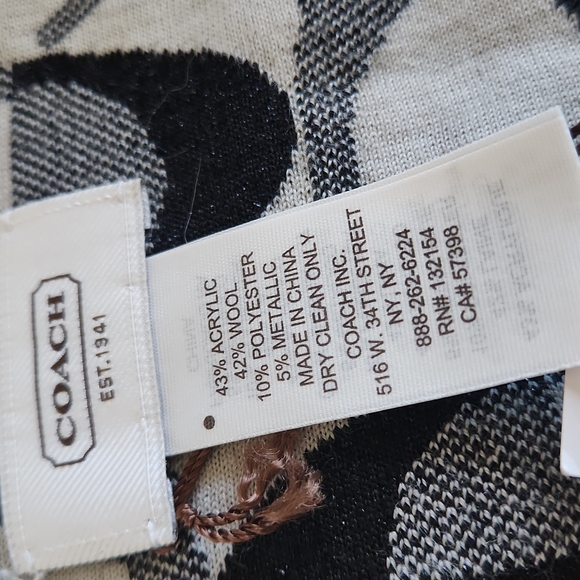 NWT Coach Tonal Signature Wool Knit Scarf 🖤🧣 - Picture 8 of 13